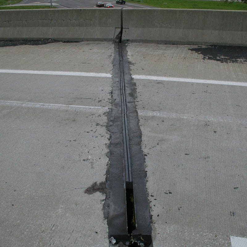 Replacement of failed joint in concrete edges repaired with EMCRETE